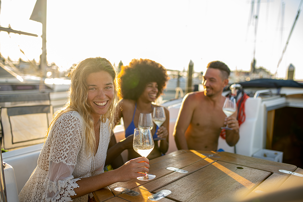 Summer Sips: Your Guide to Refreshing Spanish Wines for Warm Weather by Spanish Soul Wines in News
